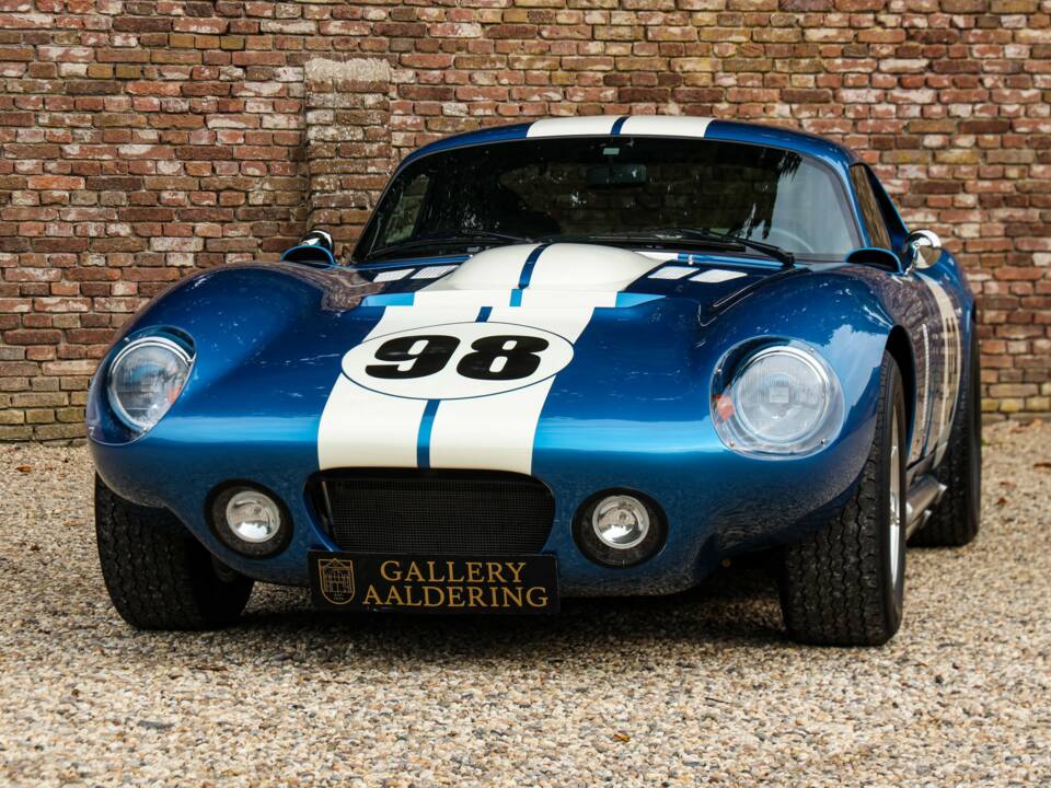 Afbeelding 7/50 van Shelby Daytona Cobra Coupe (1964)