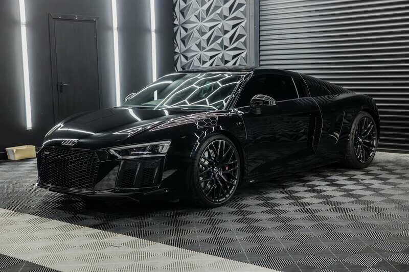 Image 11/50 of Audi R8 V10 Spyder (2018)