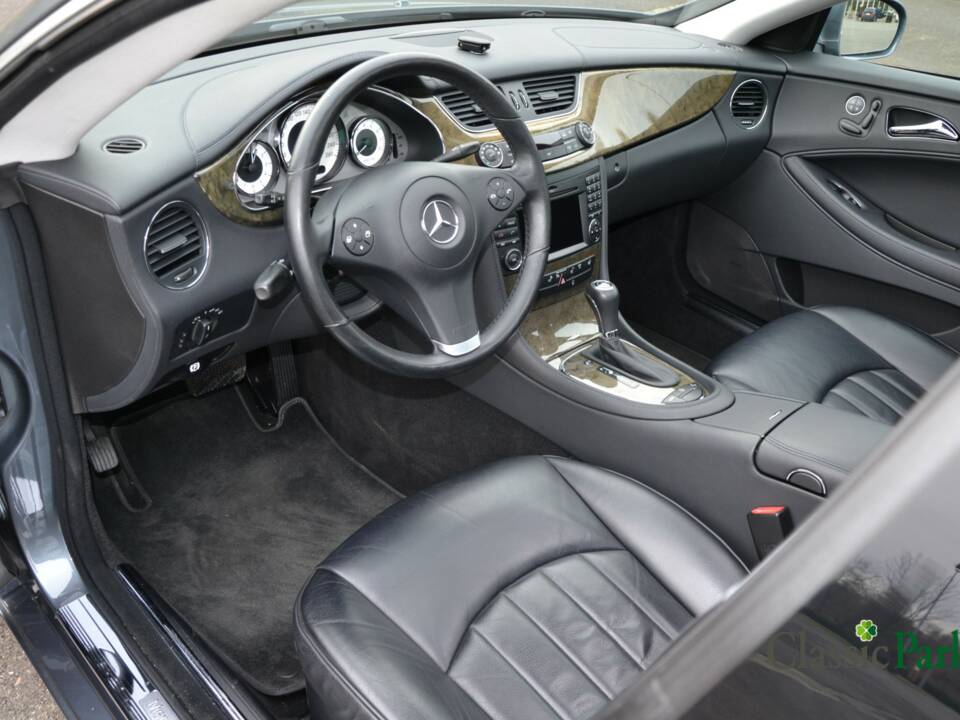 Bild 22/50 von Mercedes-Benz CLS 350 CGI (2008)