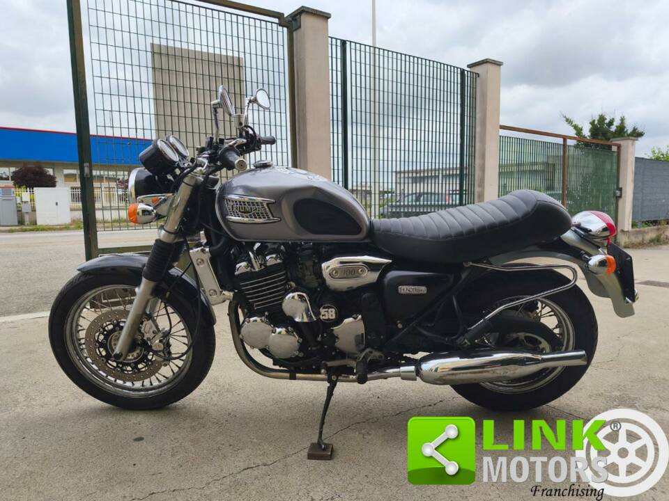 Bild 7/10 von Triumph DUMMY (2000)