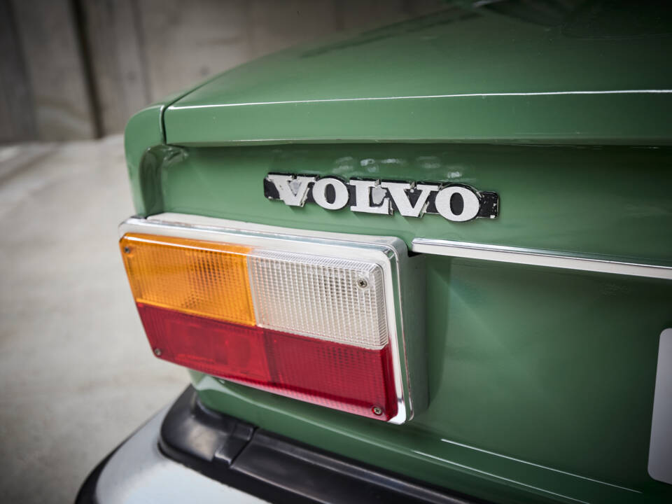 Bild 13/98 von Volvo 244 DL (1975)