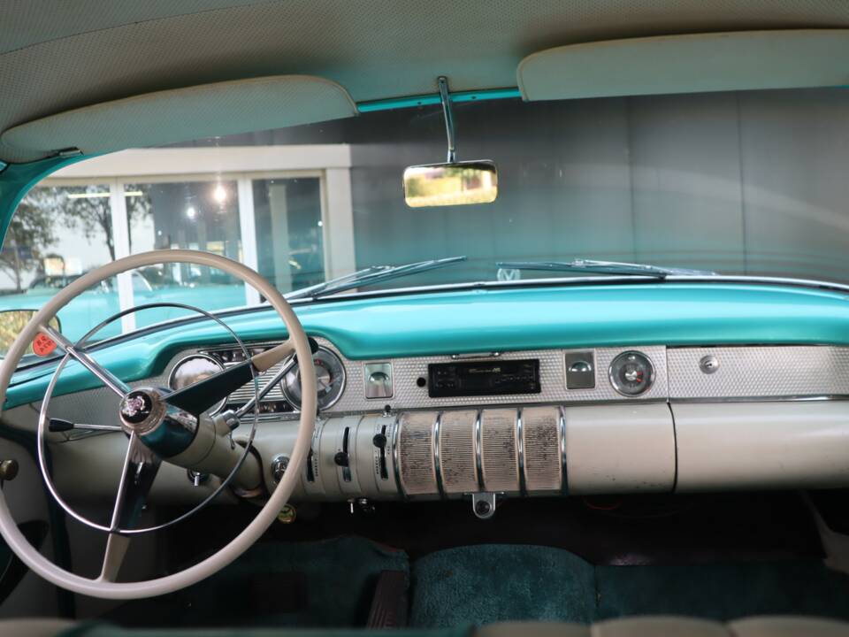 Image 8/50 of Buick 60 Century Riviera (1955)
