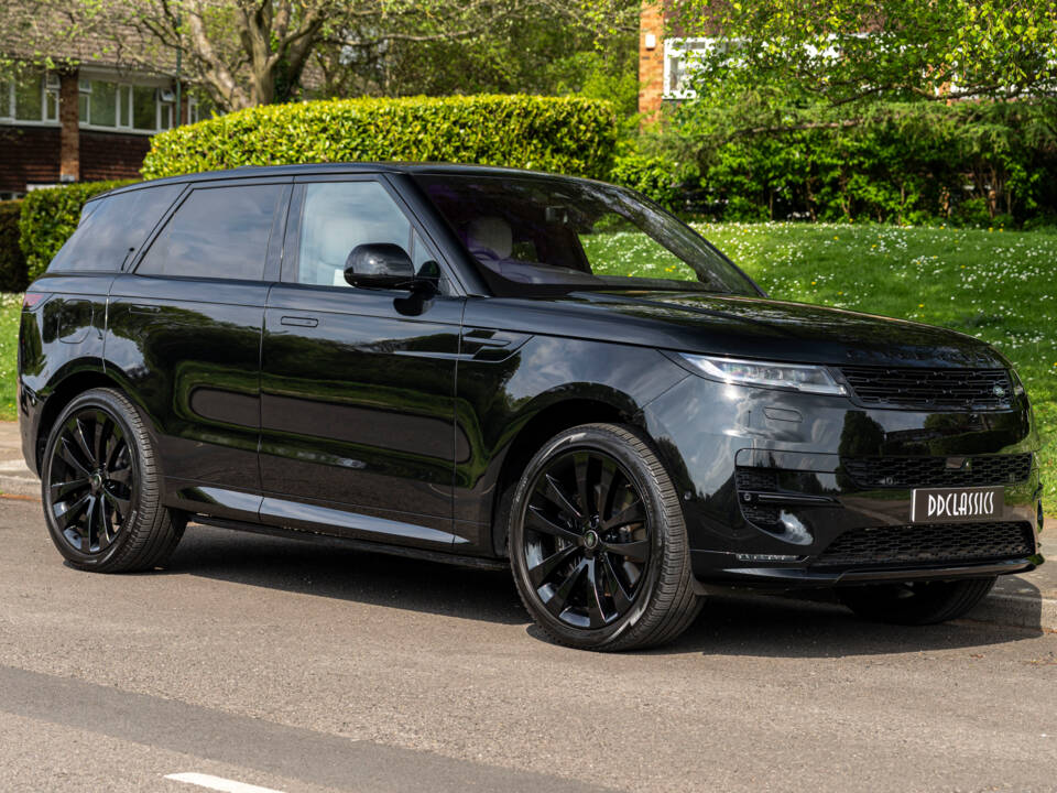 Image 2/32 of Land Rover Range Rover Sport P530 (2023)