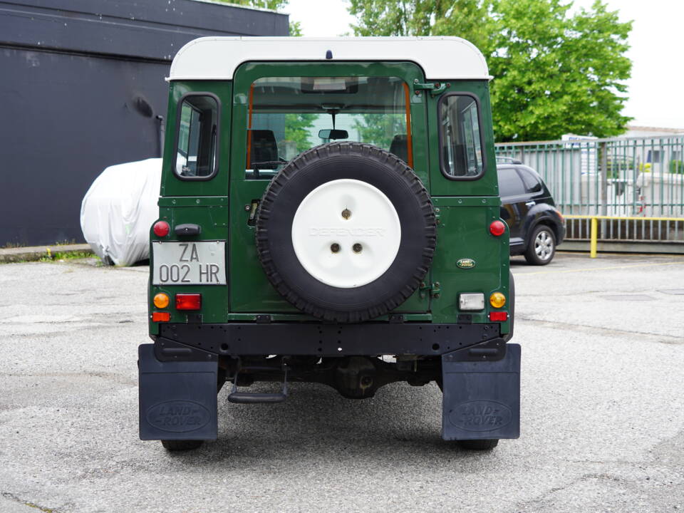 Image 32/35 de Land Rover Defender 90 (1998)