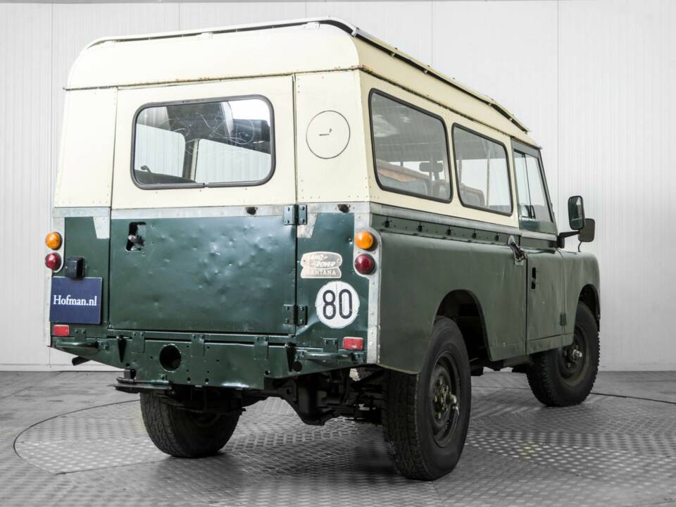 Image 40/50 of Land Rover 109 (1978)