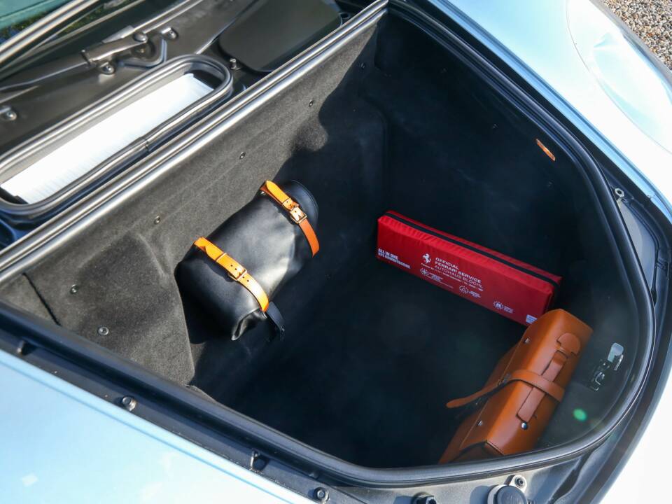 Image 42/50 of Ferrari 360 Modena (2001)