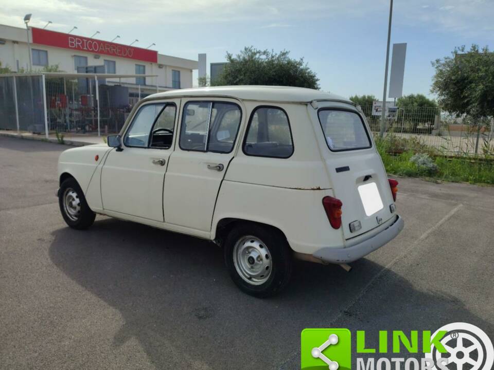 Image 5/10 of Renault R 4 (1989)