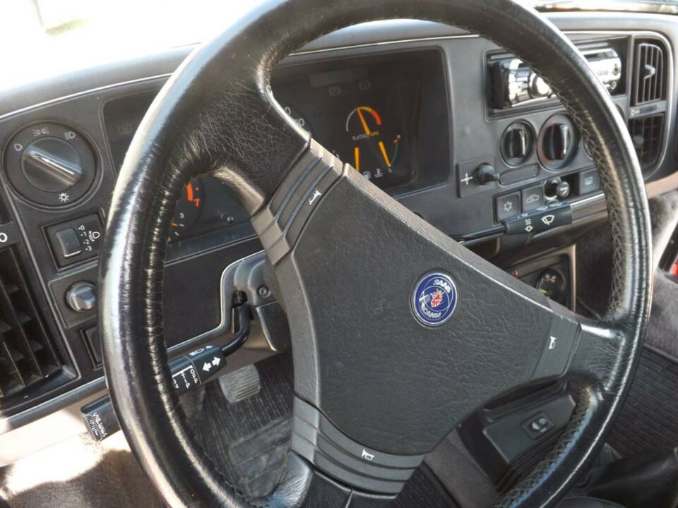 Image 17/50 de Saab 900 Turbo S 16V (1991)