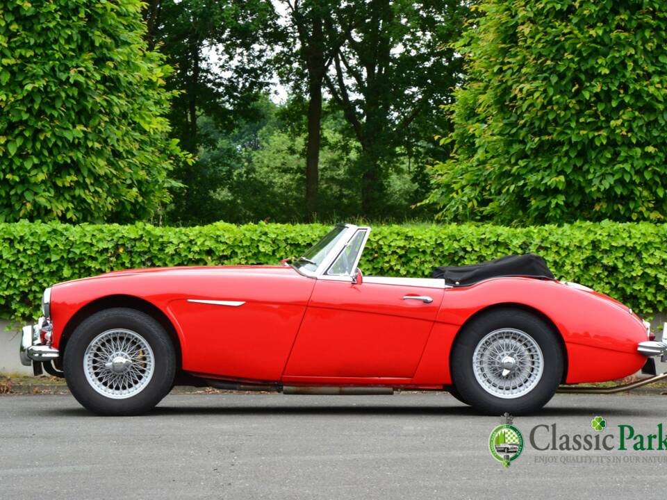 Image 2/50 of Austin-Healey 3000 Mk II (BJ7) (1962)
