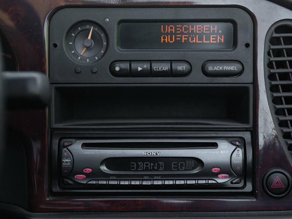 Obraz 43/50 pojazdu Saab 900 2.0i (1997)