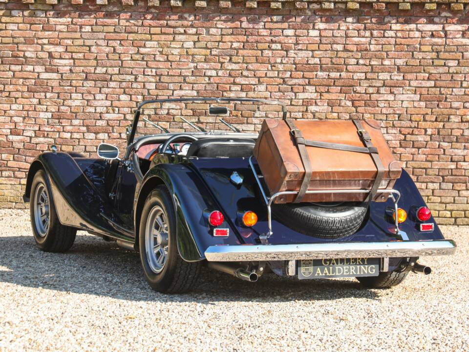 Image 2/50 of Morgan Plus 8 (1982)
