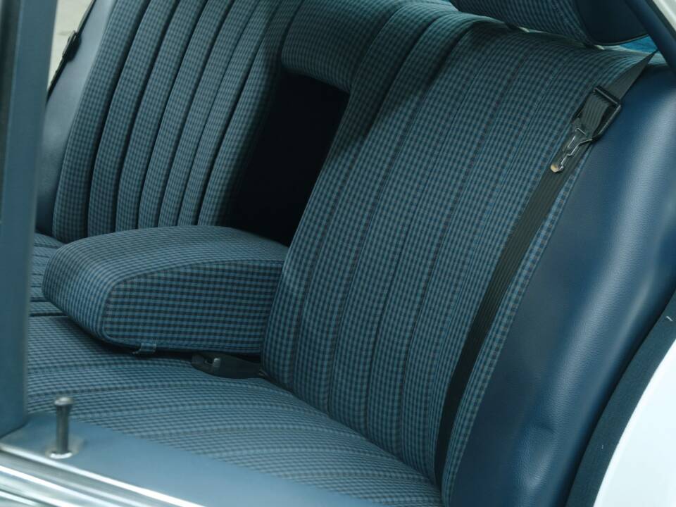 Image 24/50 de Mercedes-Benz 280 SEL (1978)