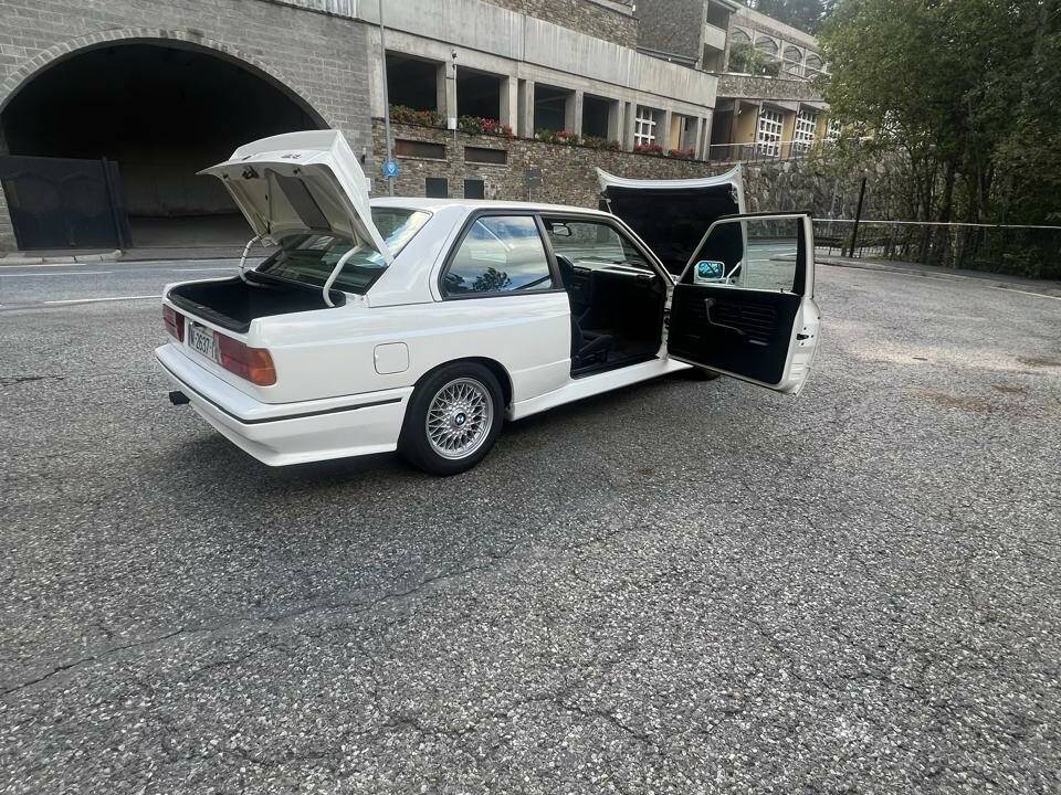 Bild 19/88 von BMW M3 (1988)