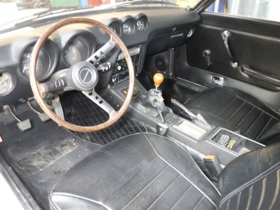 Image 38/39 of Datsun 240 Z (1972)