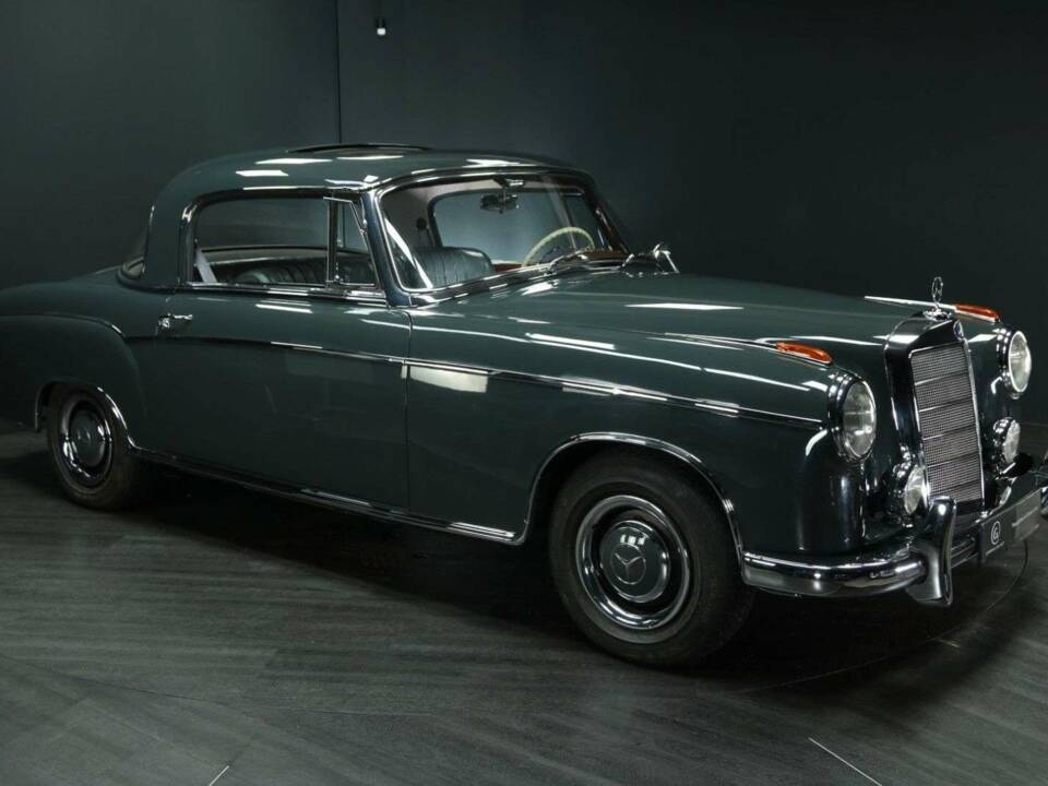 Bild 8/49 von Mercedes-Benz 220 SE (1960)