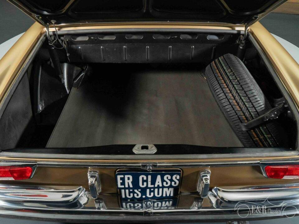 Immagine 10/19 di Mercedes-Benz 280 SE 3,5 (1971)