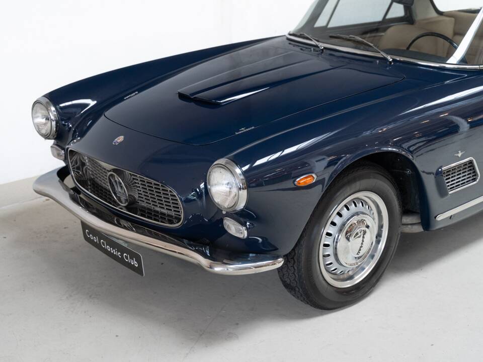 Bild 22/41 von Maserati 3500 GTI Touring (1962)