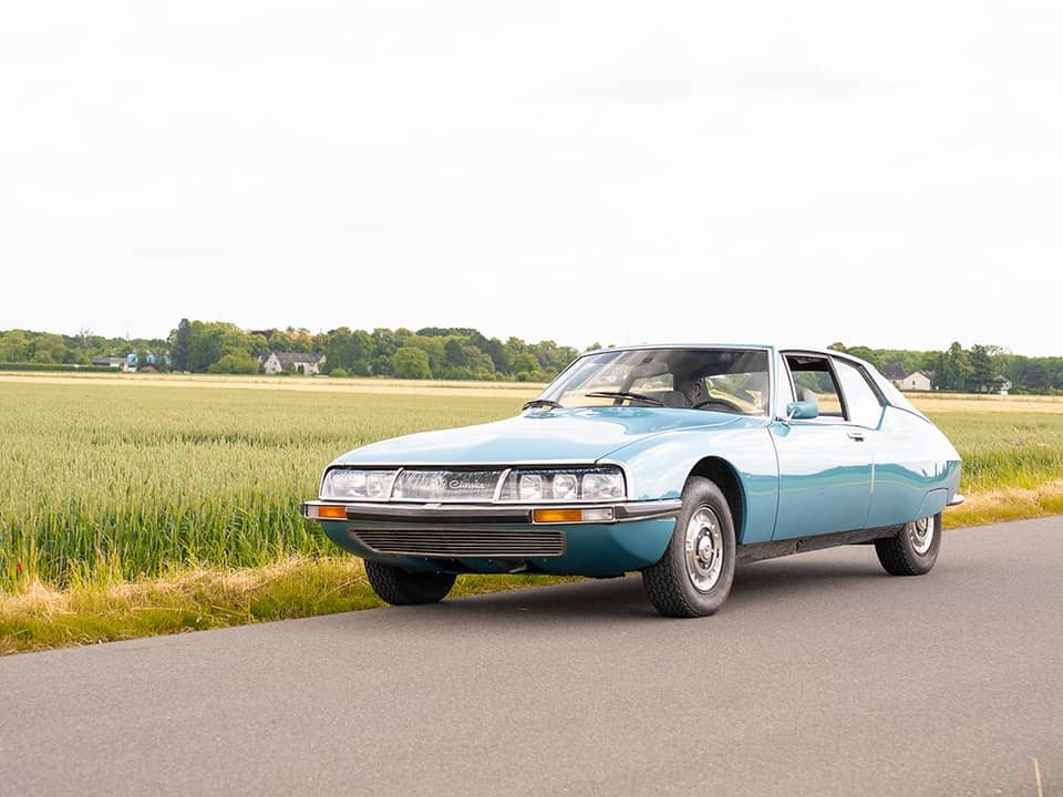 Image 3/59 of Citroën SM (1971)