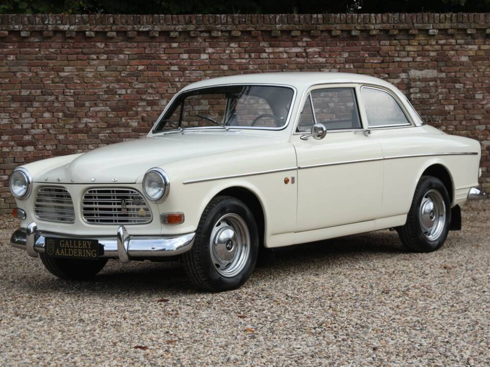Image 45/50 of Volvo P 123 GT (1969)