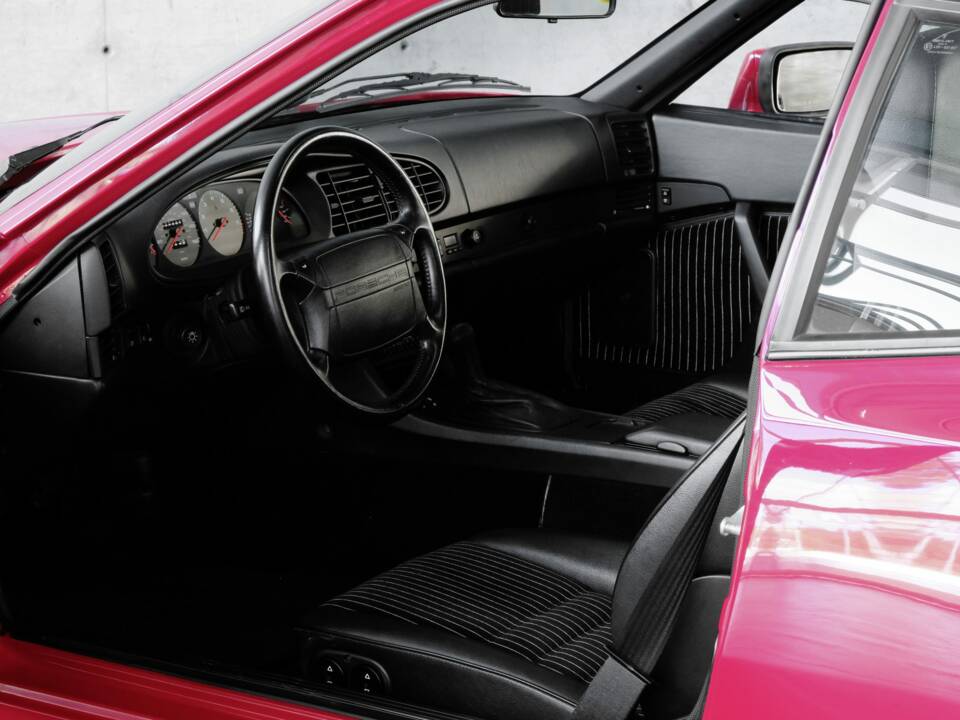Bild 16/50 von Porsche 944 S2 (1990)