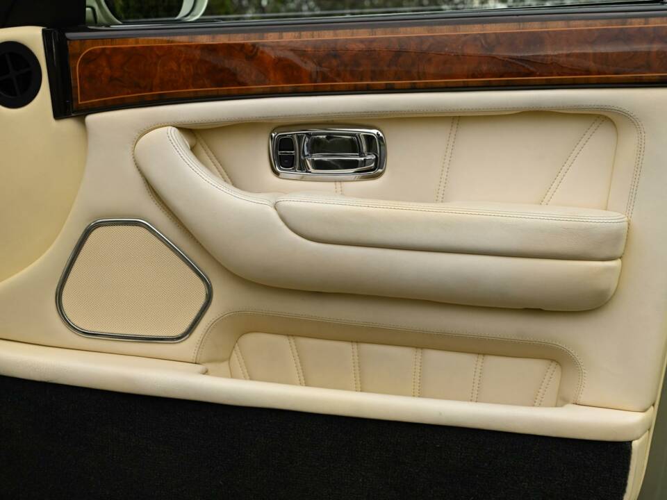 Bild 28/50 von Rolls-Royce Silver Seraph (1998)