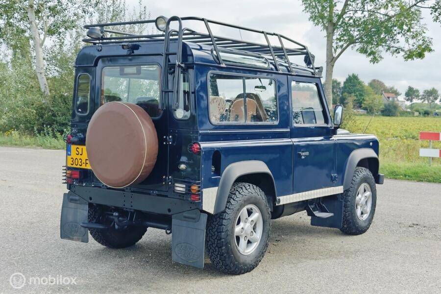 Image 12/39 de Land Rover Defender 90 (1997)