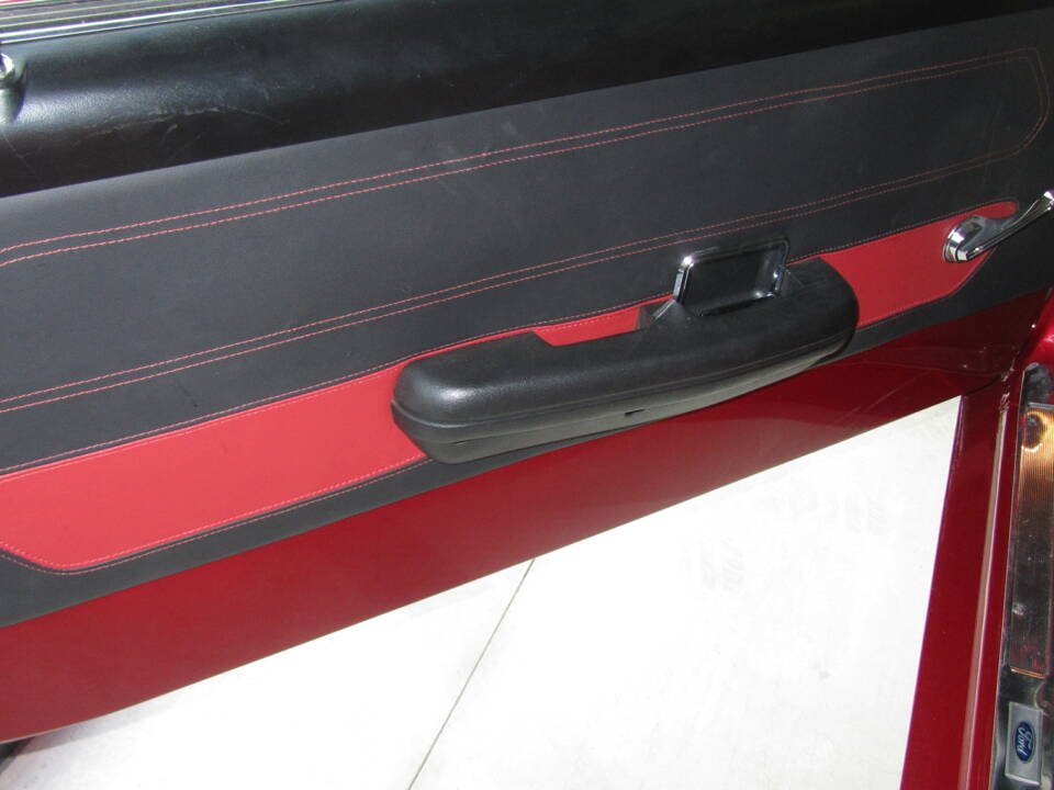 Image 14/40 of Ford Mustang 351 (1969)