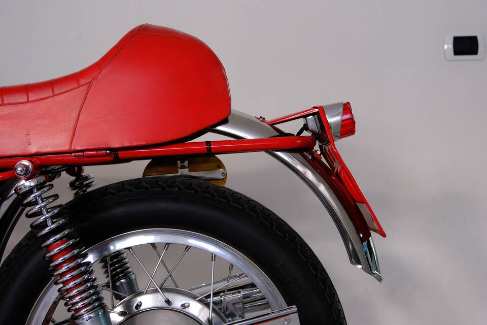 Image 64/99 of MV Agusta 750 Sport (1971)