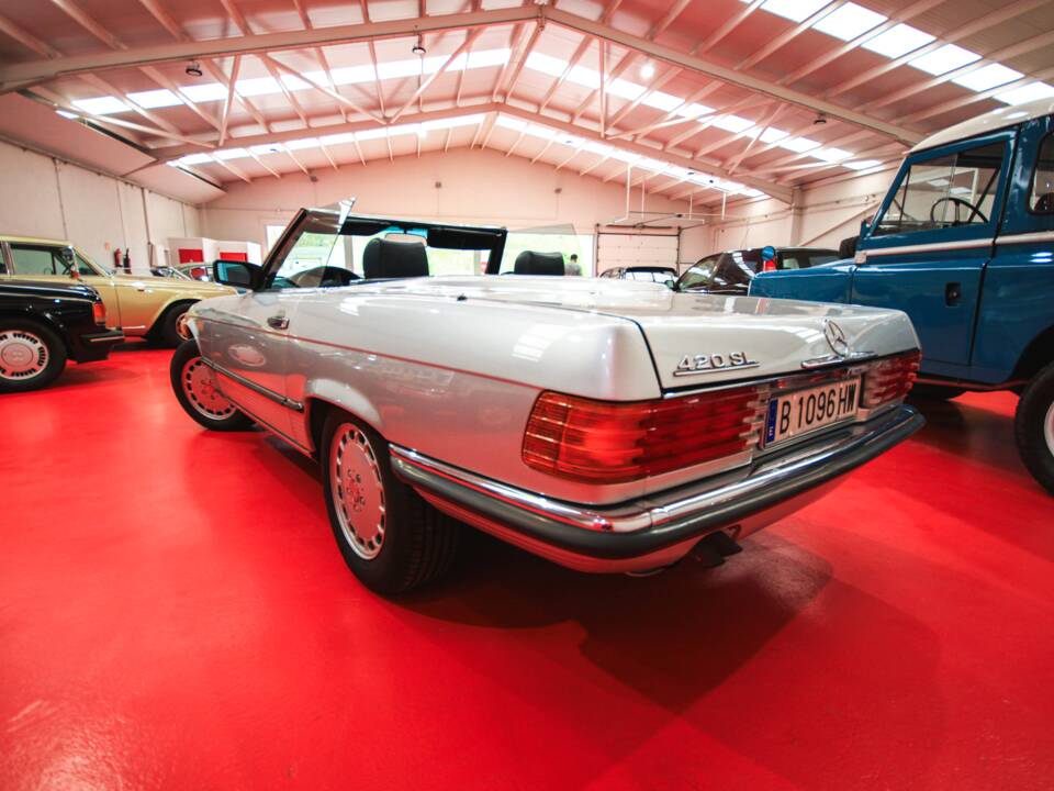 Afbeelding 4/14 van Mercedes-Benz 420 SL (1987)