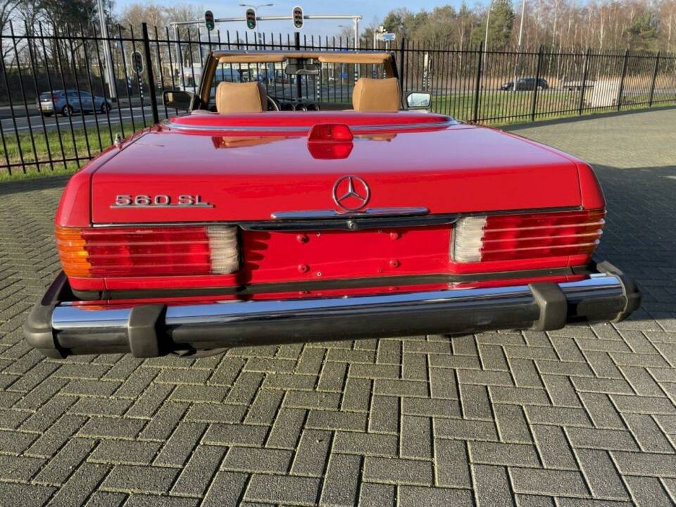 Image 13/36 de Mercedes-Benz 560 SL (1987)