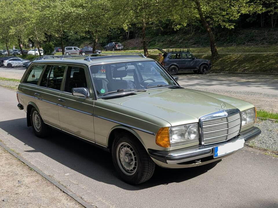 Bild 7/35 von Mercedes-Benz 300 TD Turbodiesel (1985)