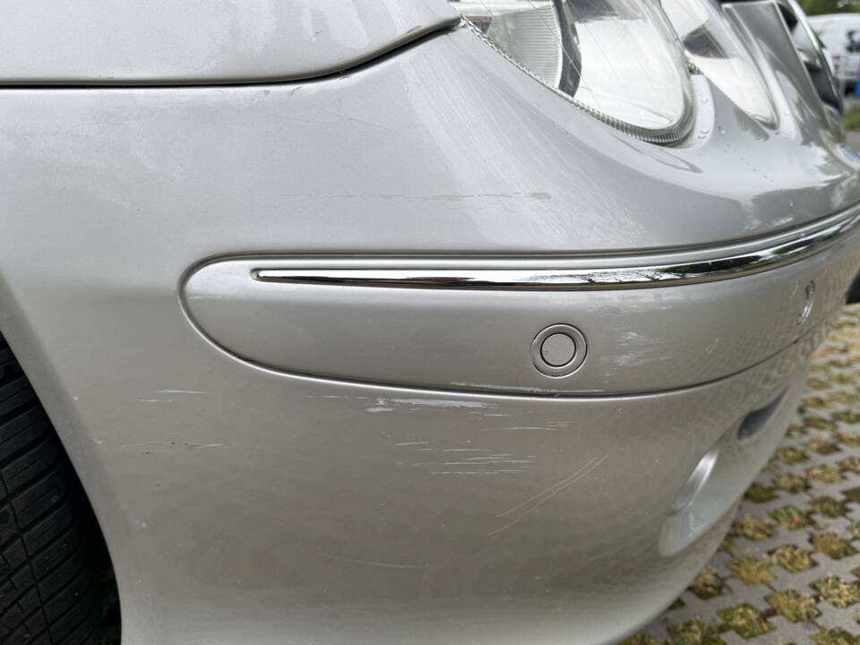 Image 8/27 of Mercedes-Benz CLK 320 (2002)