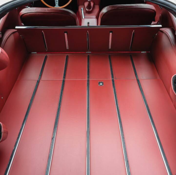Bild 17/18 von Jaguar E-Type 4.2 (1965)