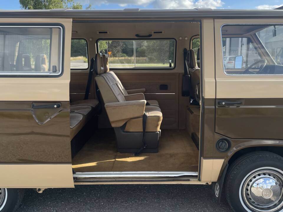 Bild 12/16 von Volkswagen T3 Caravelle GL 1.9 (1982)