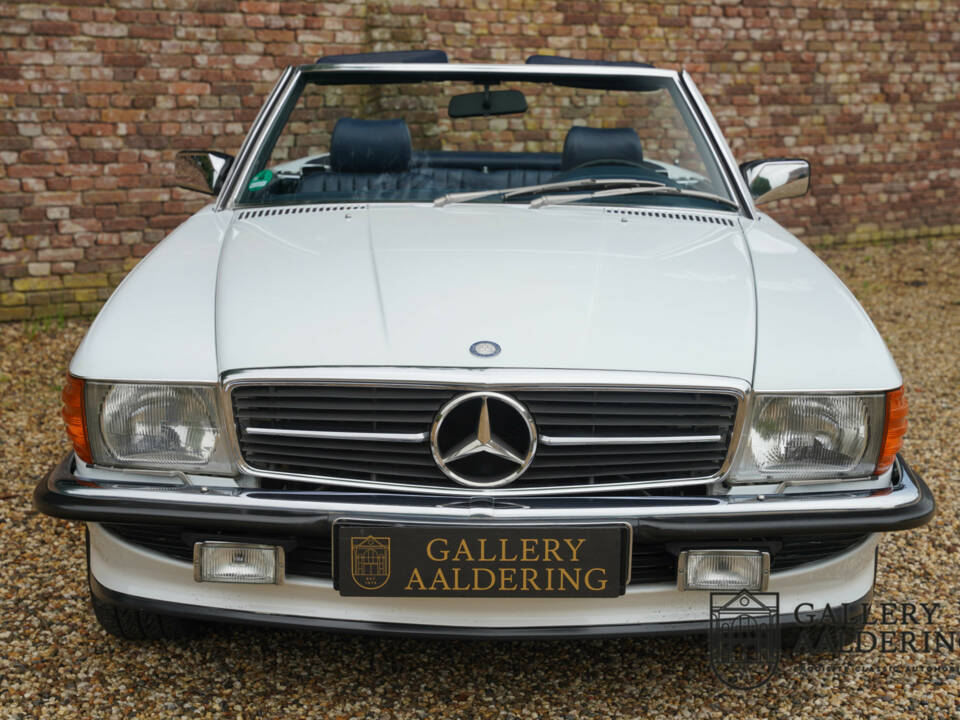 Image 5/50 of Mercedes-Benz 500 SL (1988)