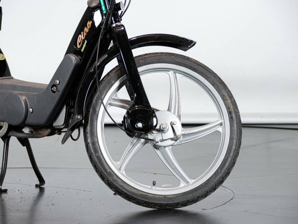 Bild 23/49 von Piaggio DUMMY (2002)