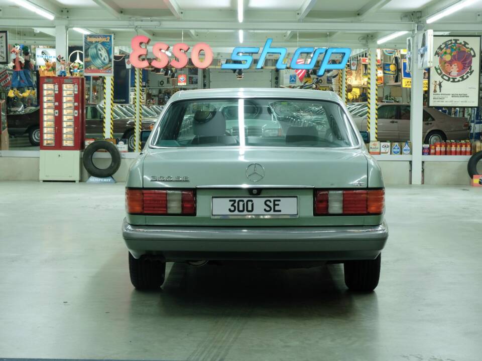 Bild 49/50 von Mercedes-Benz 300 SE (1986)