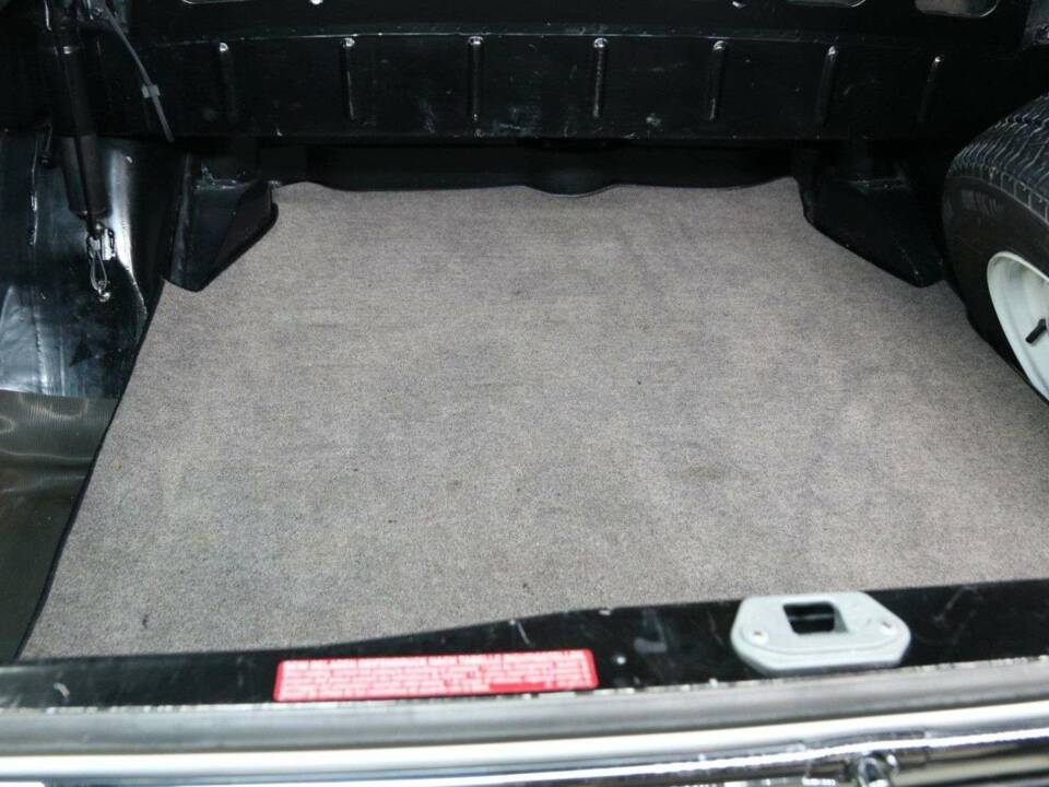 Image 25/30 of Mercedes-Benz 250 SE (1966)