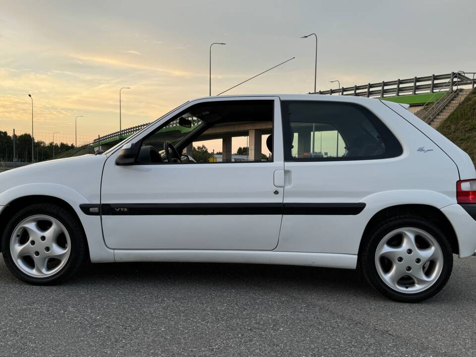 Image 21/78 of Citroën Saxo 1.6i VTS (1999)