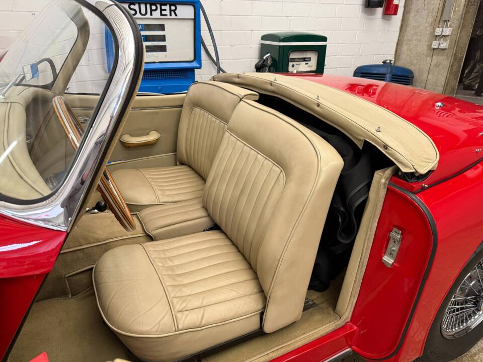 Image 7/17 of Jaguar XK 150 SE DHC (1958)