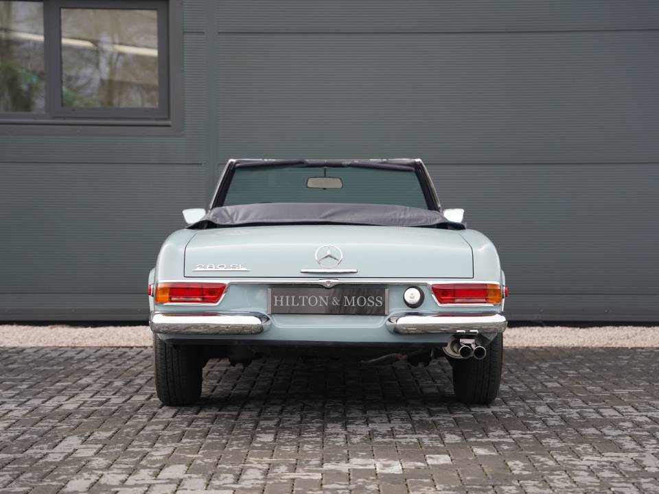 Image 8/50 of Mercedes-Benz 280 SL (1968)