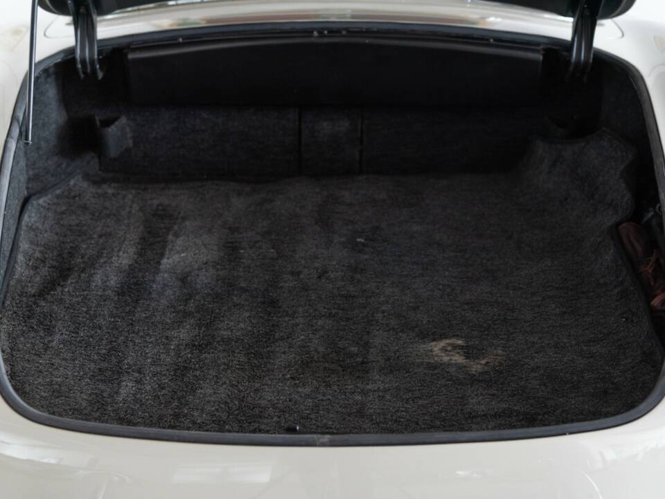 Image 47/50 of Mercedes-Benz 300 SL Roadster (1961)