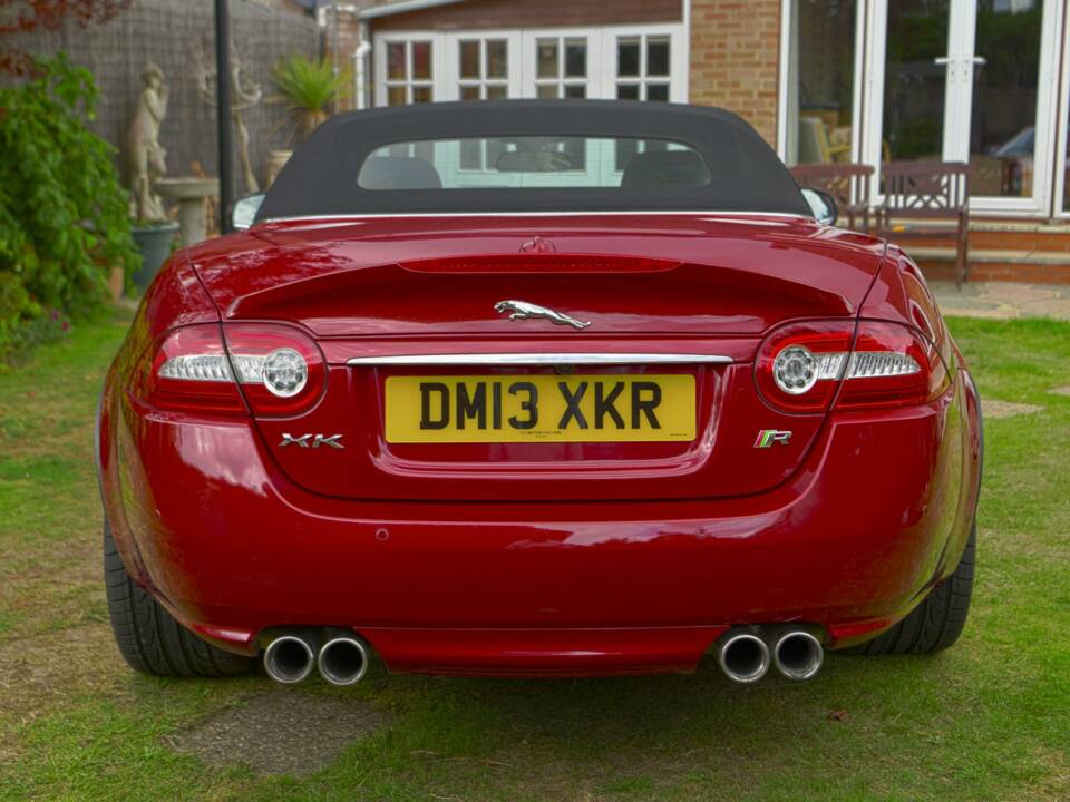 Image 23/50 of Jaguar XKR (2013)