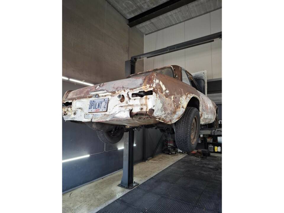 Image 50/50 de Mercedes-Benz 230 SL (1964)