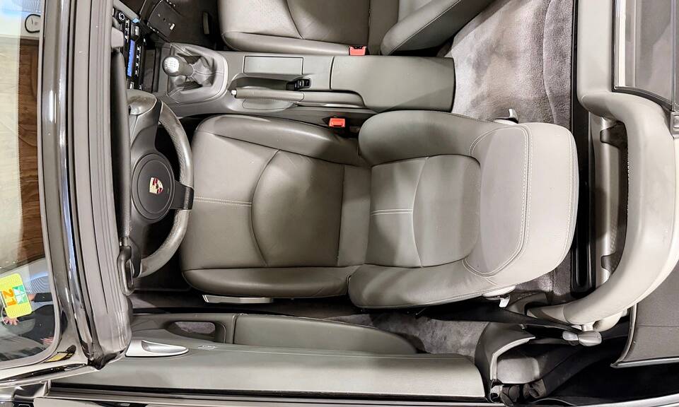 Image 18/26 of Porsche Boxster (2010)