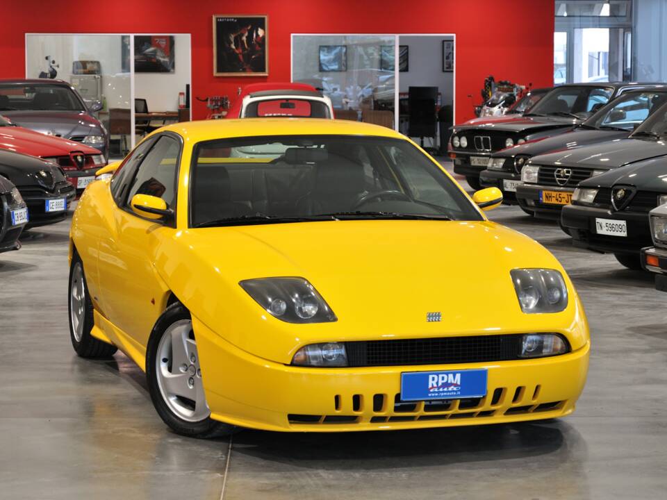 Obraz 1/30 pojazdu FIAT Coupé 2.0 16V Turbo (1995)