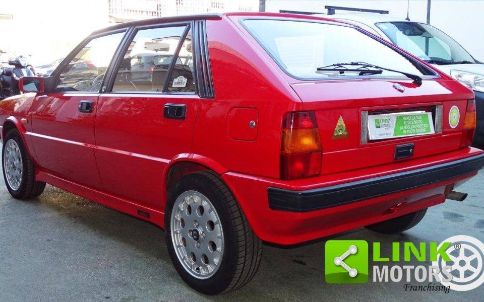 Image 4/10 of Lancia Delta HF Turbo (1991)