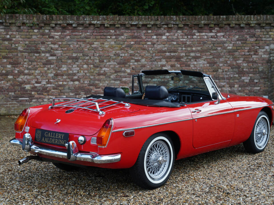 Bild 2/50 von MG MGB (1972)