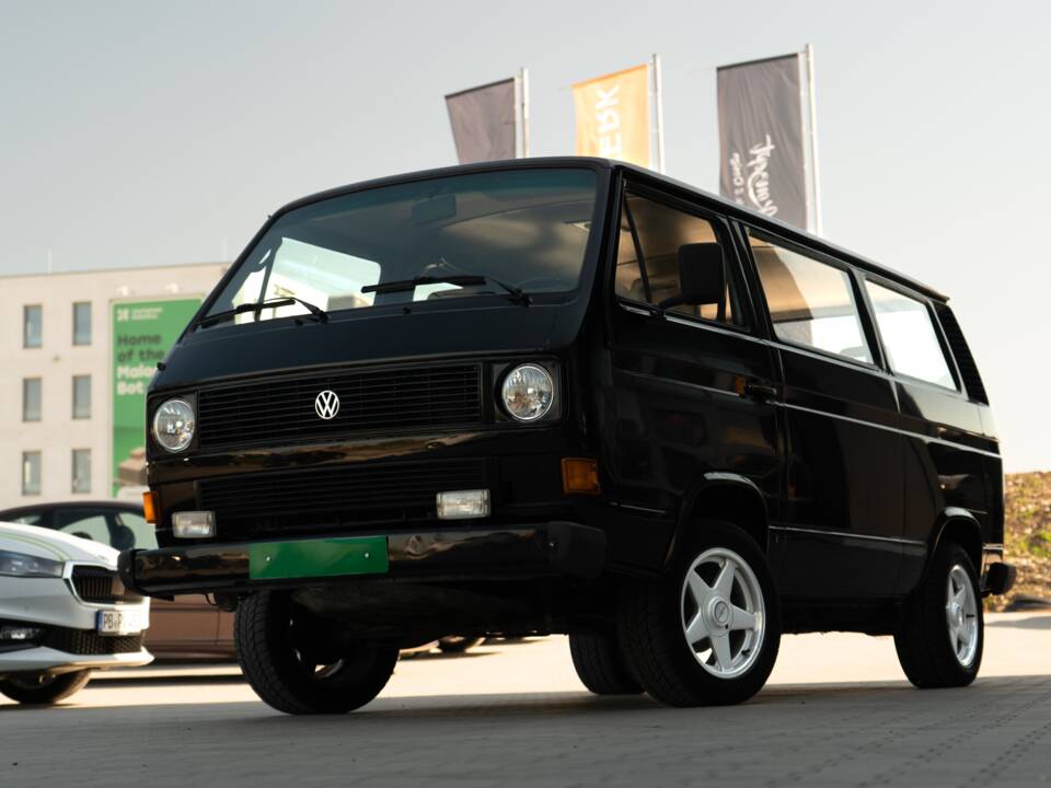 Bild 12/16 von Volkswagen T3 Kombi 1.6 D (1985)