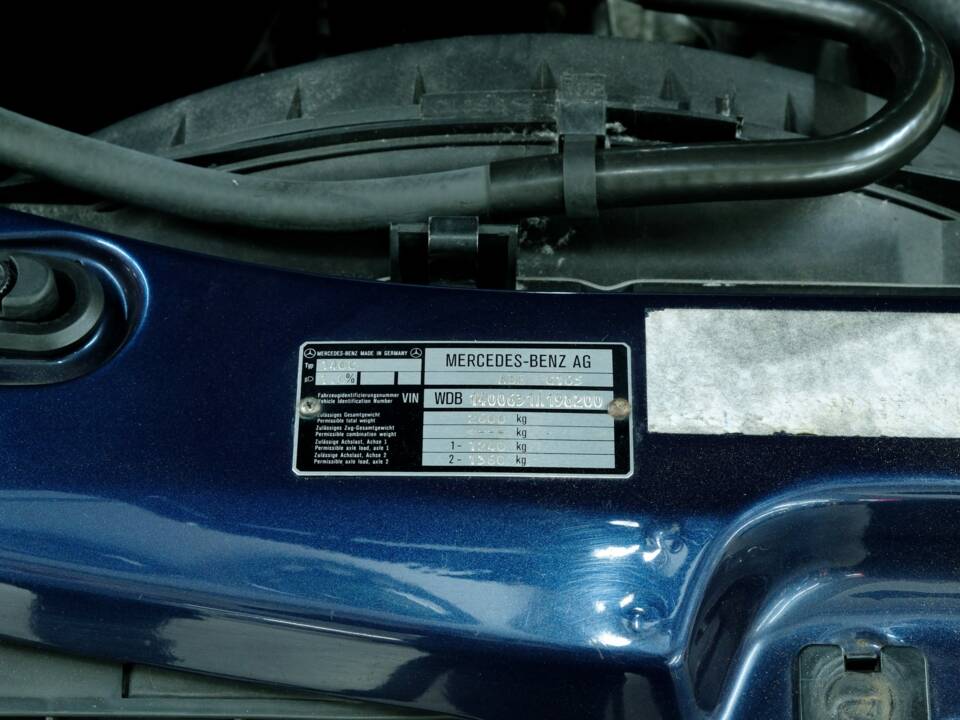 Bild 21/50 von Mercedes-Benz S 420 C (1994)